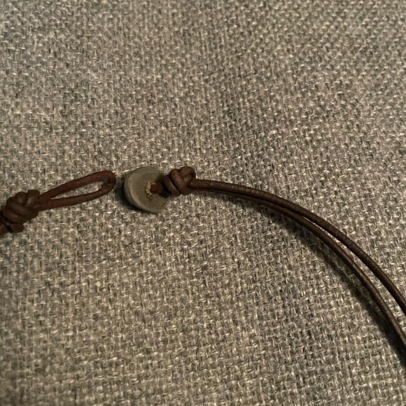 Vintage American Eagle Leather Strap Metal Cross Choker Necklace - Picture 4 of 4